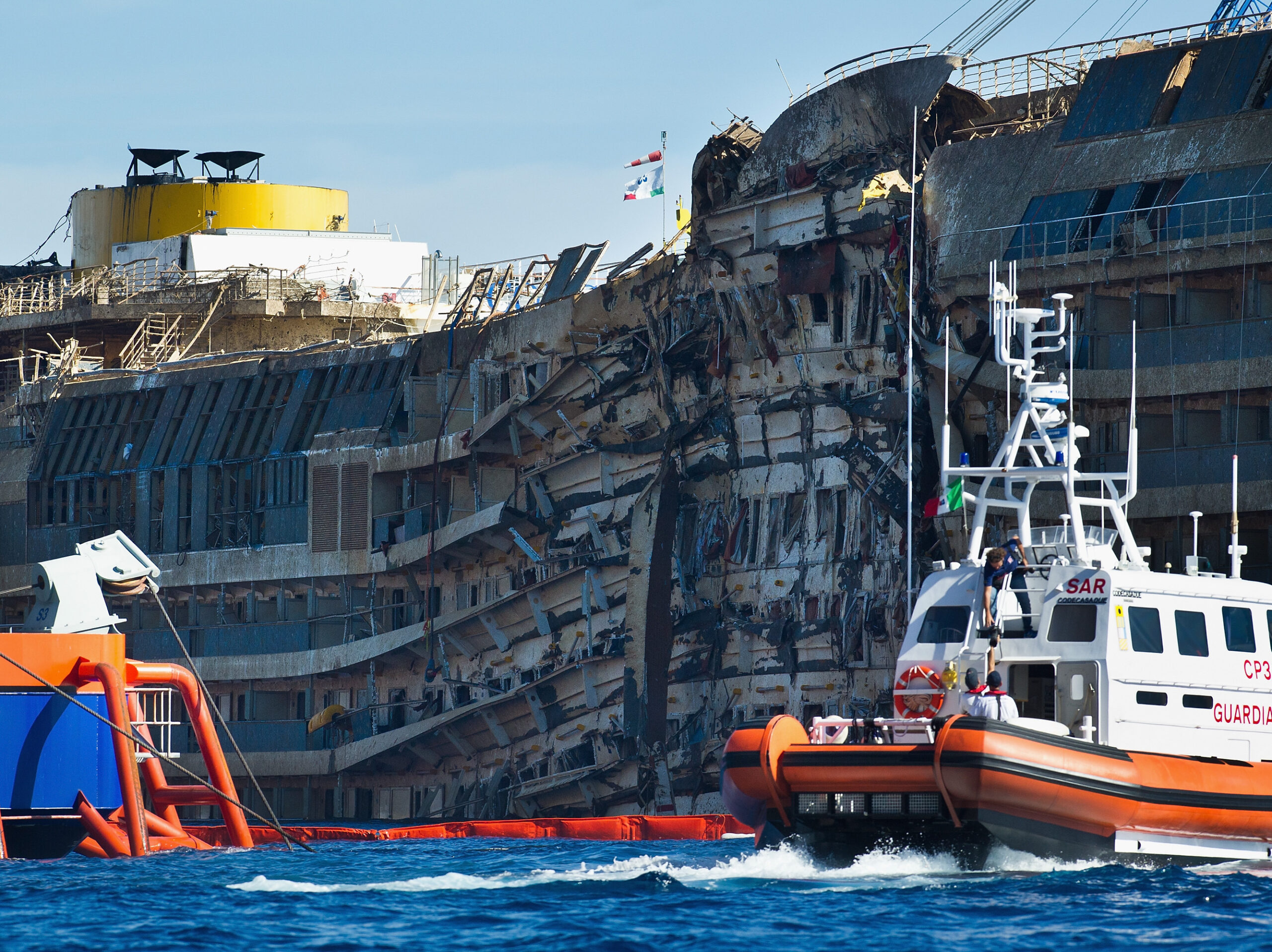 Costa Cruise Crash Today: Collision Reported Near Port as Emergency Crews Respond to Stability Concerns and Passenger Safety Protocols